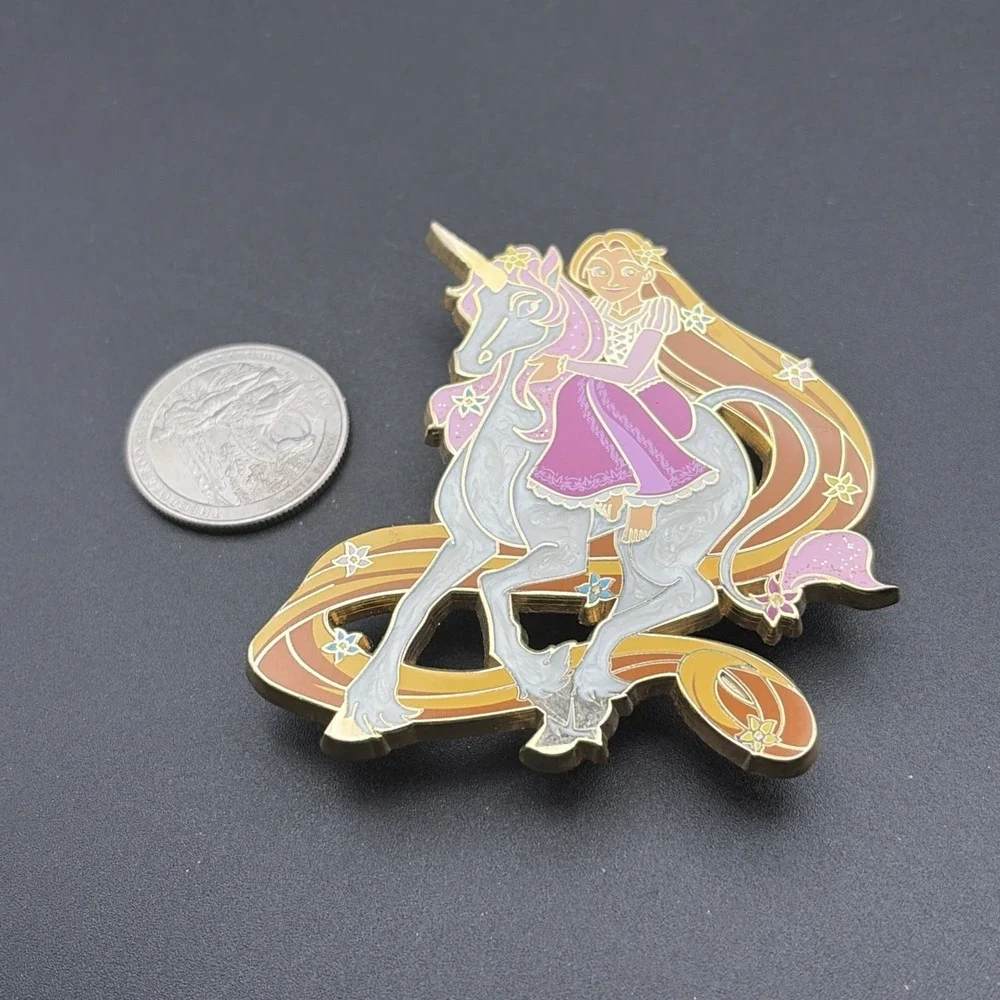 Disney Tangled Rapunzel On A Unicorn Horse Lapel Hat Pin Limited Edition 50 - Picture 2 of 3